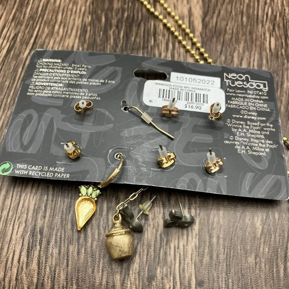Disney Winnie The Pooh Earring Set 5 Pairs And Pooh Necklace